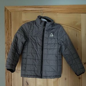 Boys Grey Puffer Jacket size (7-8) Small by Gerry!